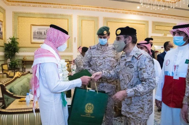 الأزيمع يستقبل الأسرى العائدين إلى أرض الوطن