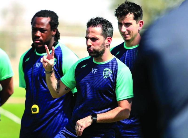 فييرا يصحح أخطاء الفتح قبل مواجهة النصر