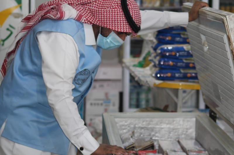 37 منشأة مخالفة للتدابير الصحية بالشمالية