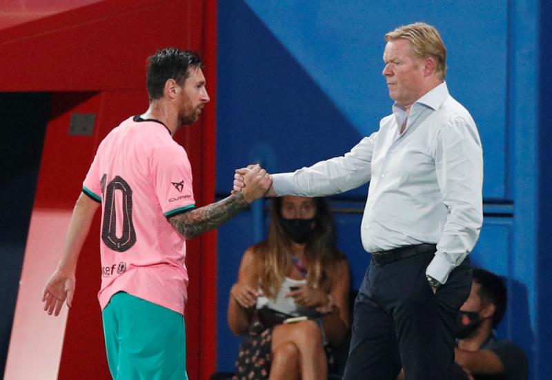 كومان: برشلونة ليس من المرشحين للفوز بدوري الأبطال