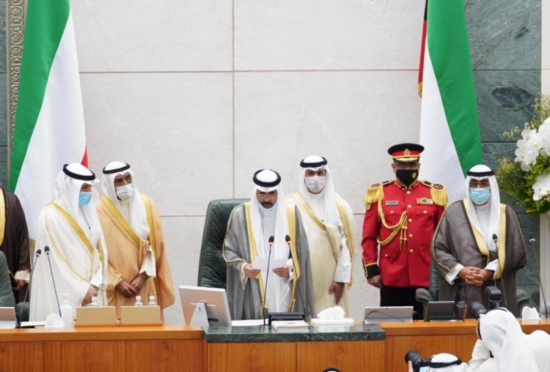 أمير الكويت: ملتزمون بالدستور ودولة القانون 