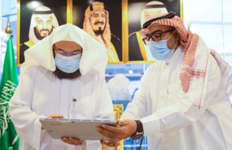 «السديس» يدشن «معتمرون»: أهمية الاستفادة من البرامج الحديثة
