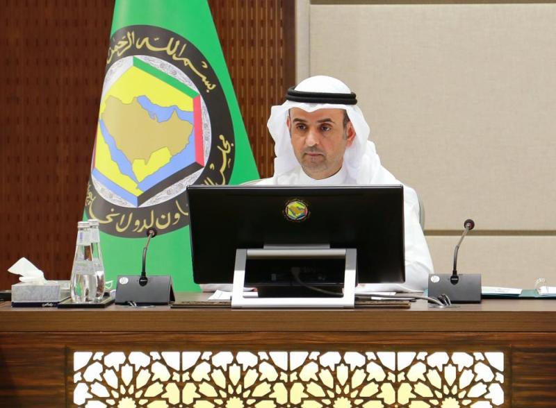 «الحجرف» يبحث جهود دعم الشرعية اليمنية مع «آل جابر»