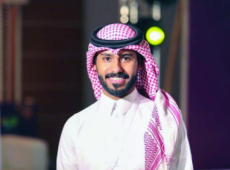 العتين: التصوير الرياضي «مردوده ضعيف»!!