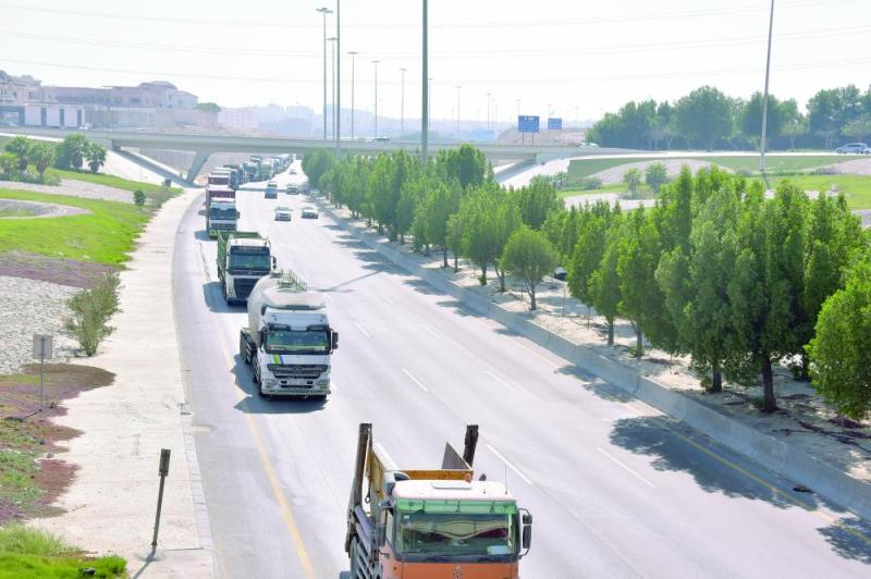 فوضى الشاحنات.. الأزمة مستمرة
