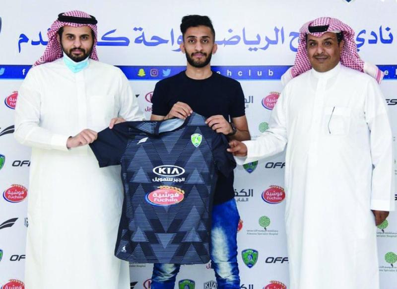 الفتح يخالص الأوروغوياني قبل موقعة الاتحاد