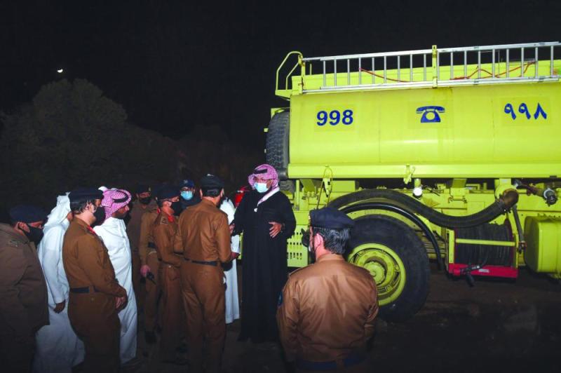 50 ساعة «بطولية» للدفاع المدني تسيطر على حريق تنومة