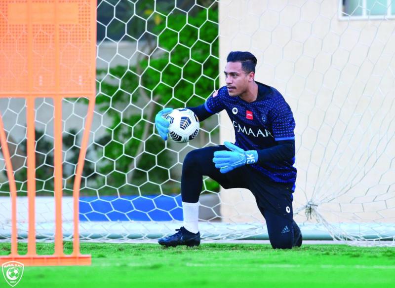 الهلال يكتفي بـ4.. ويودع 16!!