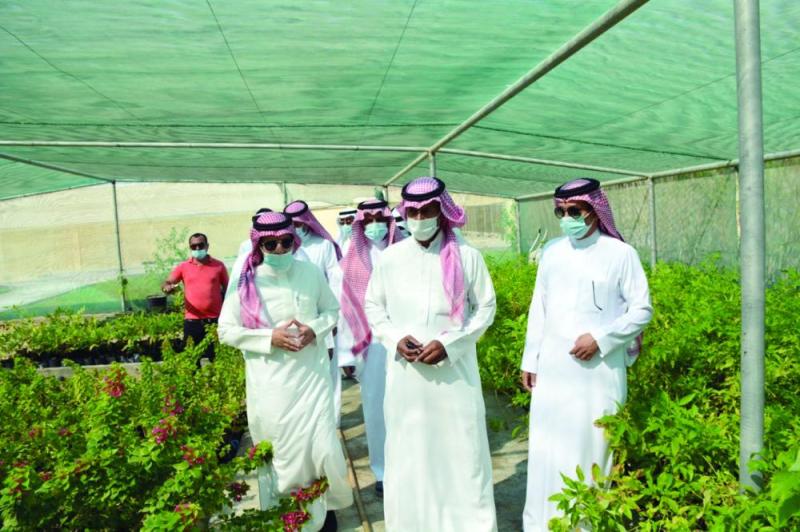 القطيف.. إنجاز المشروعات الخدمية وفق الجدولة المحددة