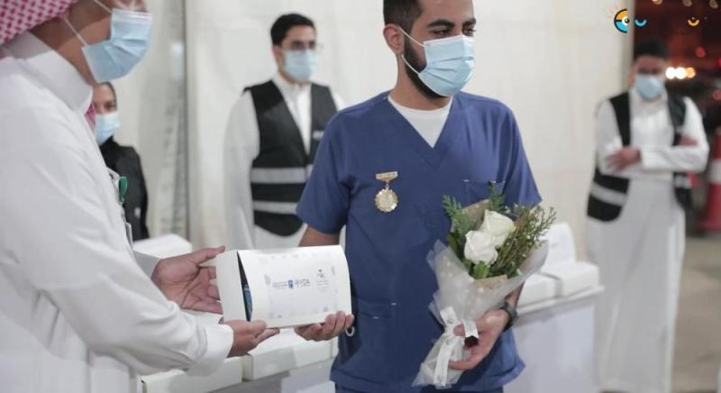 صور.. «رد الجميل» لأبطال الصحة في مواجهة «كورونا»