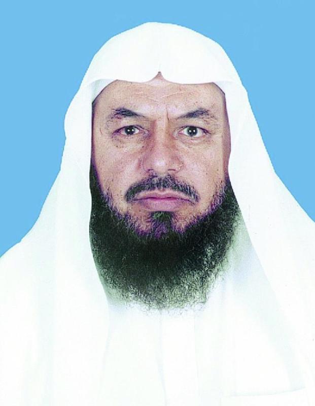 الدمام.. «النفايات» تنتهك حرمة الموتى بمقبرة حي الربيع