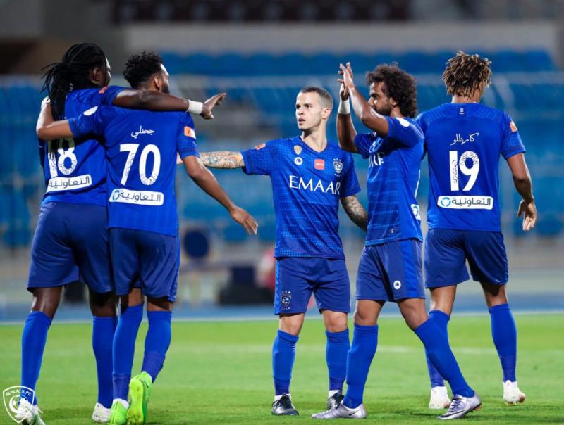 جوميز يقود الهلال للفوز على ضمك