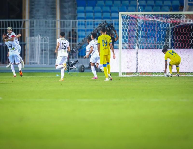 بالصور: الشباب يعمق جراح النصر