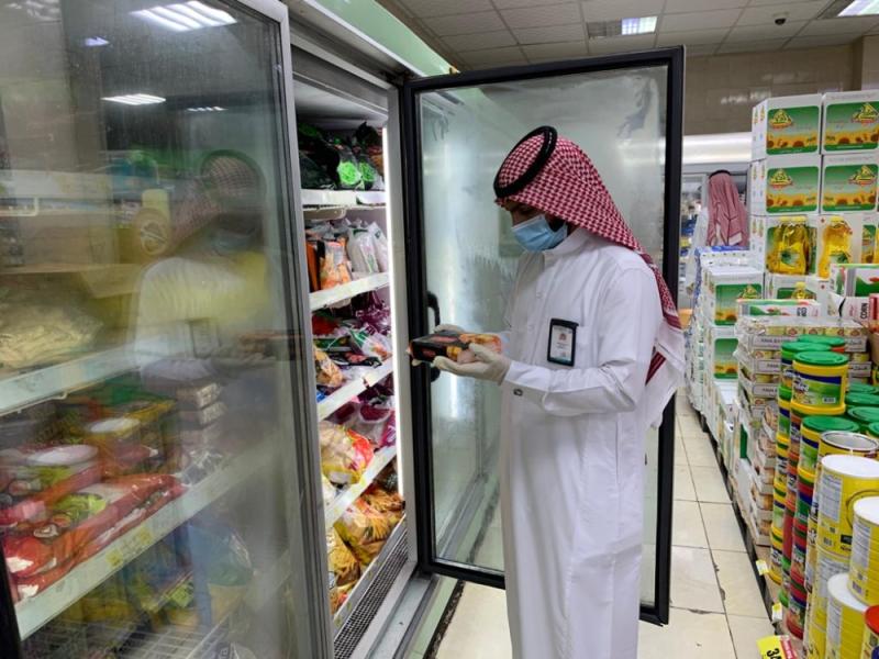 31 مخالفة لـ«الاحترازات» في 836 جولة