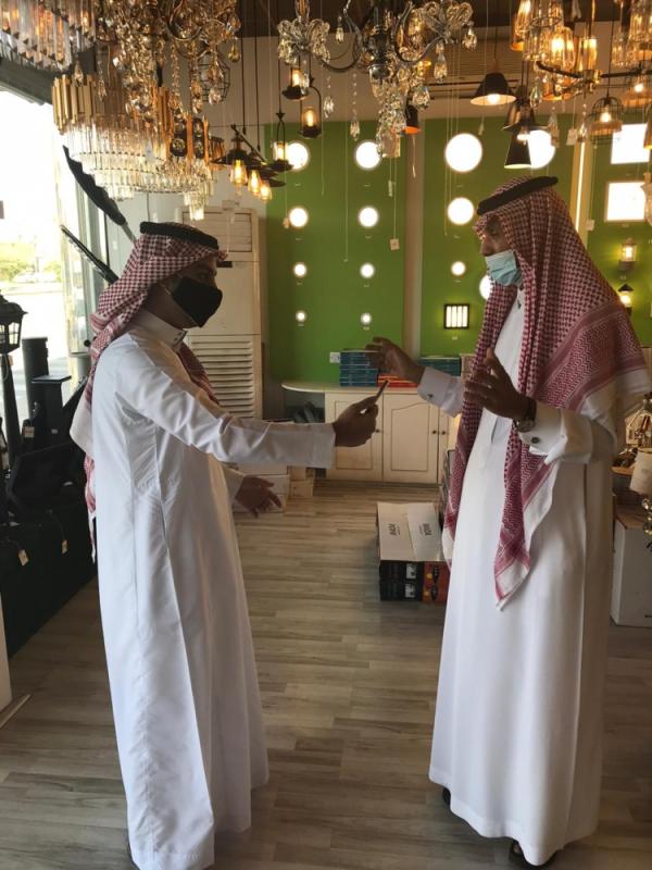 تستهلك 10% من إنارة المبنى .. اللمبات على الأخضر توفر 75% 