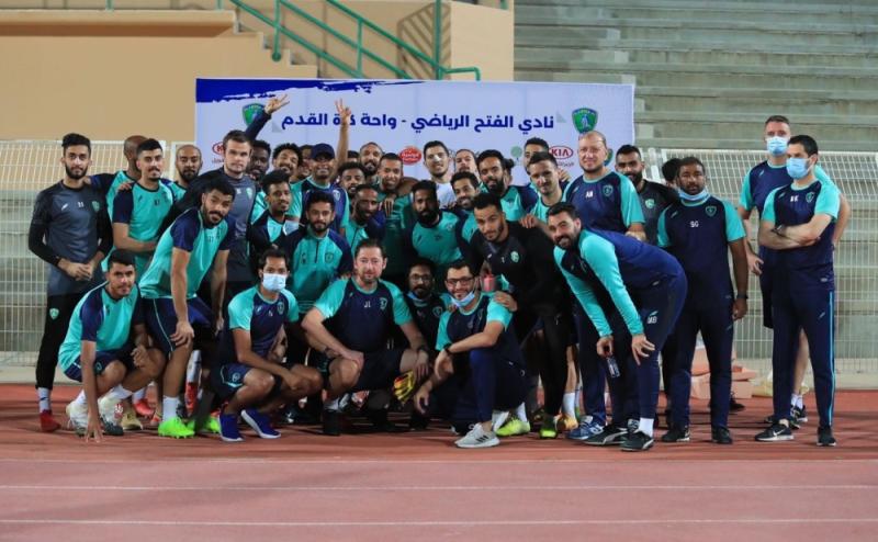 الفتح يحتفي بالثنائي