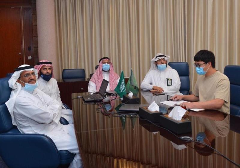 جامعة المؤسس تدرج اللغة الصينية في المناهج الدراسية