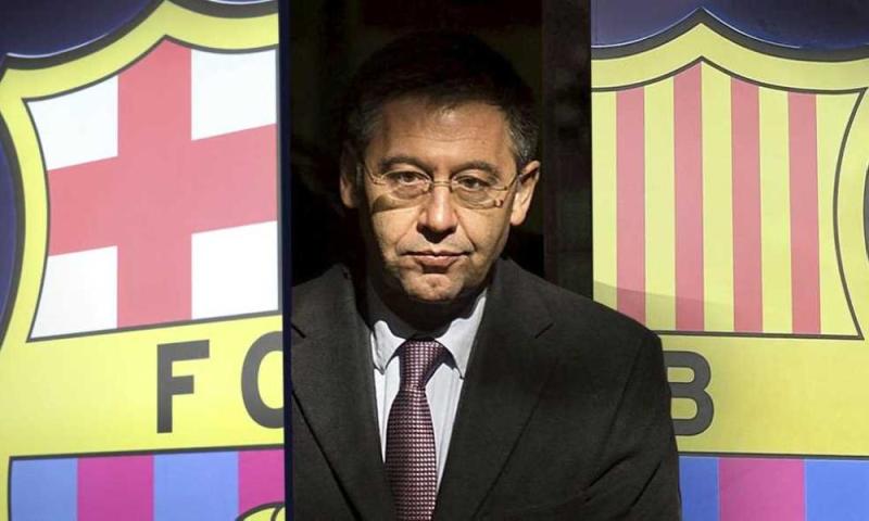 شبح الإفلاس يحاصر برشلونة