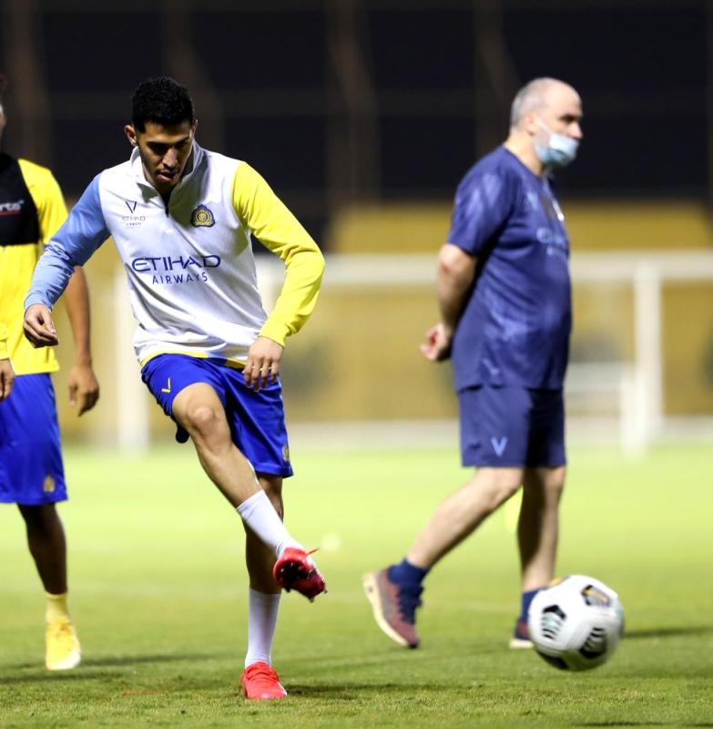 القادسية متأهب لإثبات الذات والنصر يتحدى الغيابات