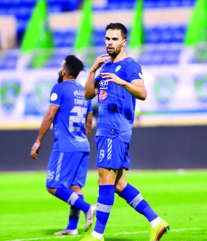النصر يطارد الفوز الأول أمام القادسية
