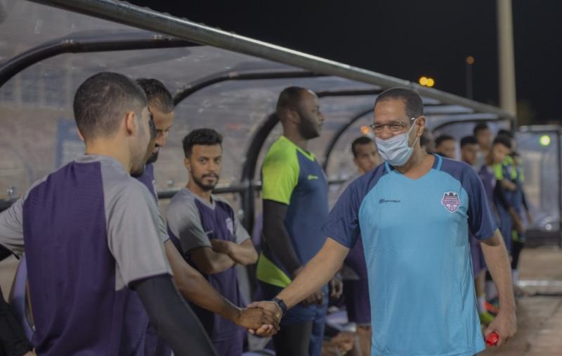 البكيرية يعود للتدريبات بقيادة عنبر