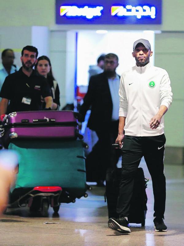الغامدي: الأجانب سلاح ذو حدين