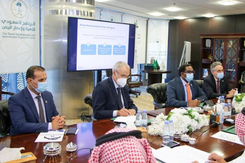 المملكة تدعم اليمن لمكافحة الجراد الصحراوي 