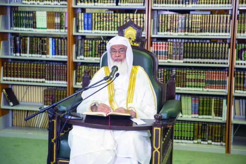 رسالة سامية..
على شاشات المسجد الحرام