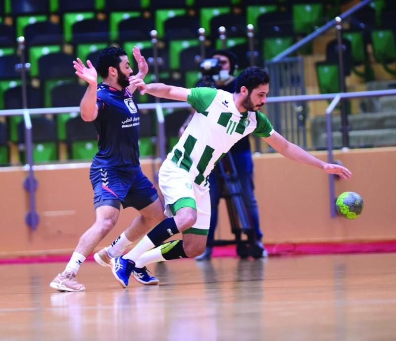 الكواسر يجتازون القلعة ويواصلون الصدارة