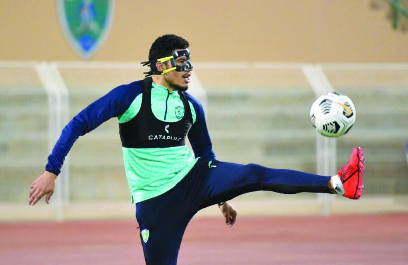 «قناع» يحمي محارب الفتح