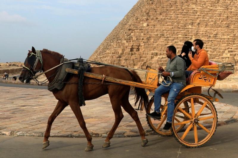 مصر تسجل 275 إصابة جديدة بكورونا و16 وفاة