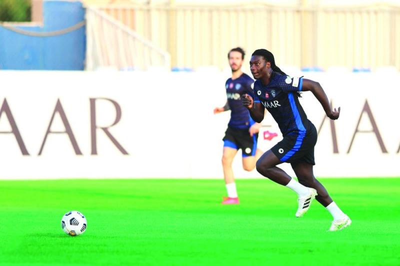 الهلال يستعيد غوميز ويجهز الشهراني