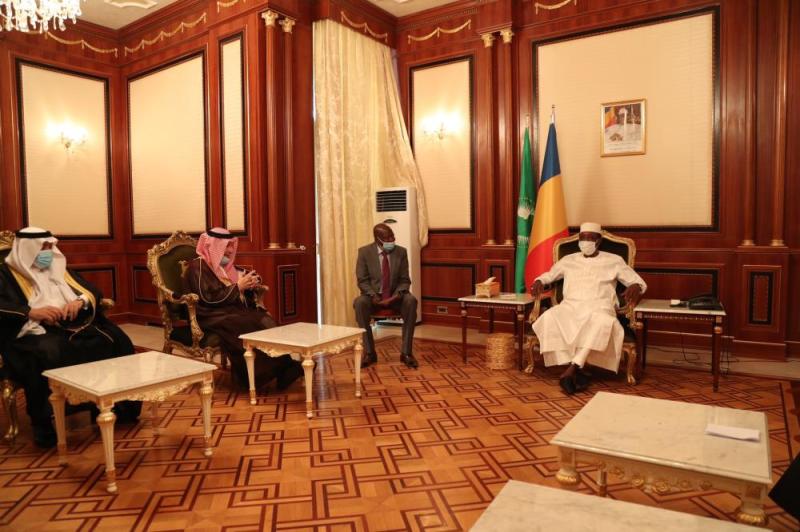 الرئيس التشادي : نقدر عالياً السياسة الحكيمة لخادم الحرمين