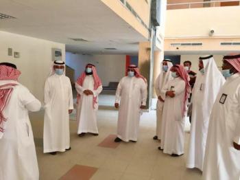 مساعد وزير التعليم يقف على منجزات ومشاريع تعليم الشرقية