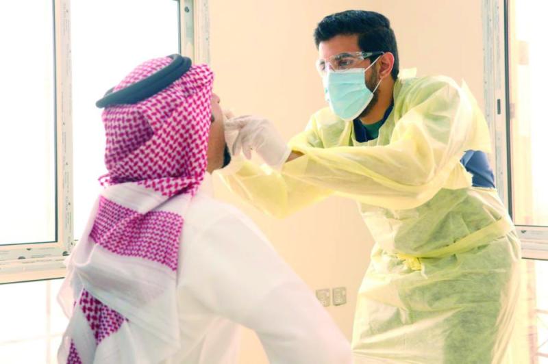 فحص «كورونا» لموظفي «عمل» الخبر