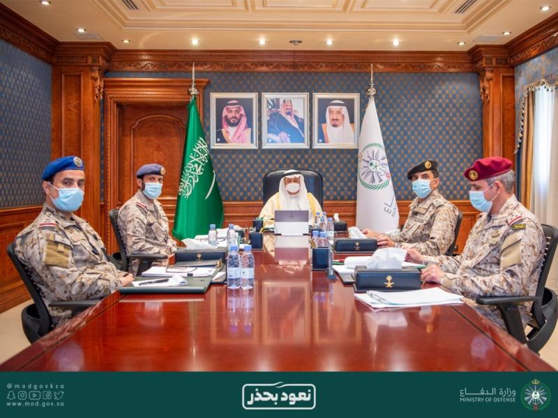 مساعد وزير الدفاع يترأس وفد المملكة في اجتماع «الدفاع المشترك»