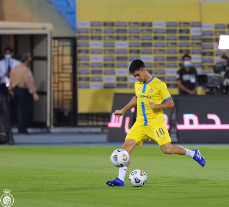 400 مليون ريال على أرضية درة الملاعب