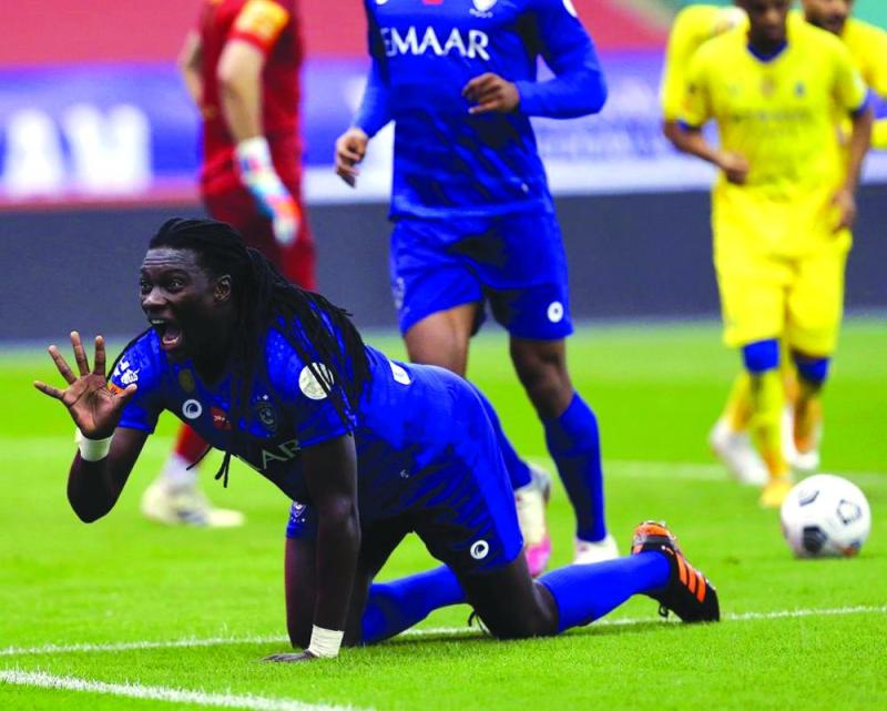 هلال مهما تزود العوايق..في الملعب تبان الحقايق!!