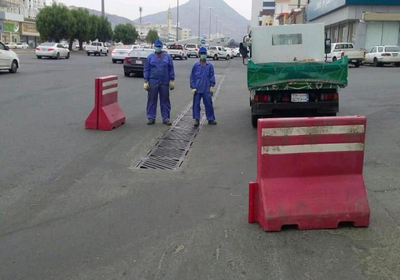 استنفار في العاصمة المقدسة لمواجهة الأمطار