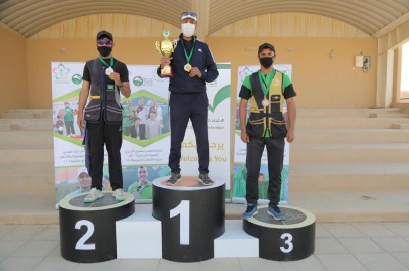 المطيري ينتزع ذهب رماية الأطباق