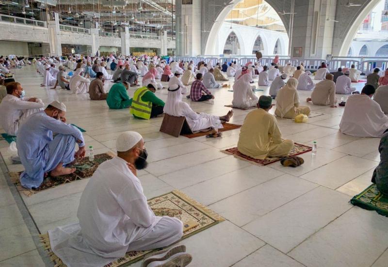 الحرم المكي..
أجواء روحانية والتزام