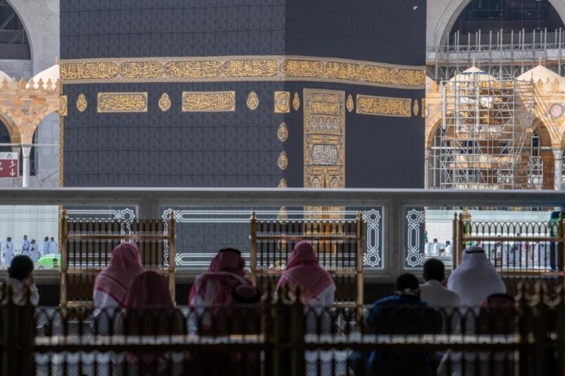 الحرم المكي..
أجواء روحانية والتزام