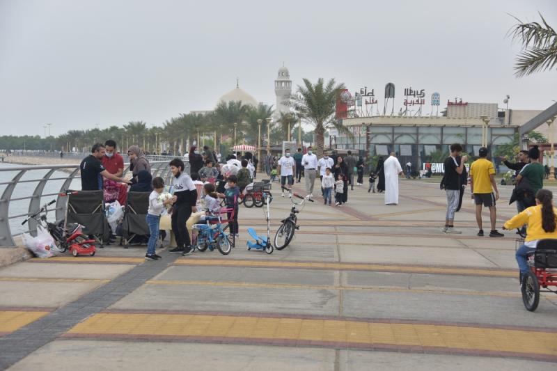 متنزهات الدمام.. أجواء ساحرة تحت زخات المطر
