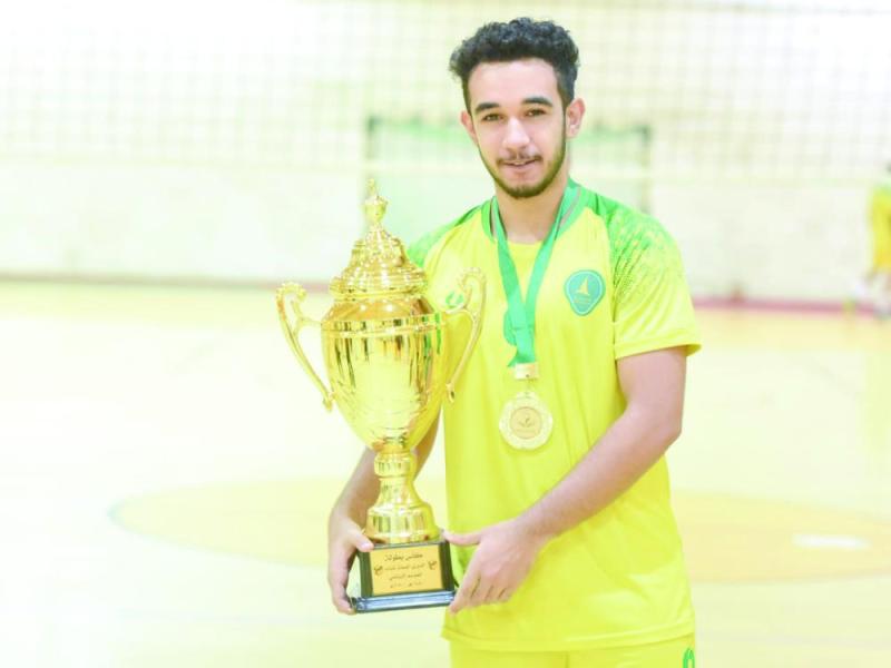 اليوسف ينتقل بتميزه إلى طائرة الأخضر