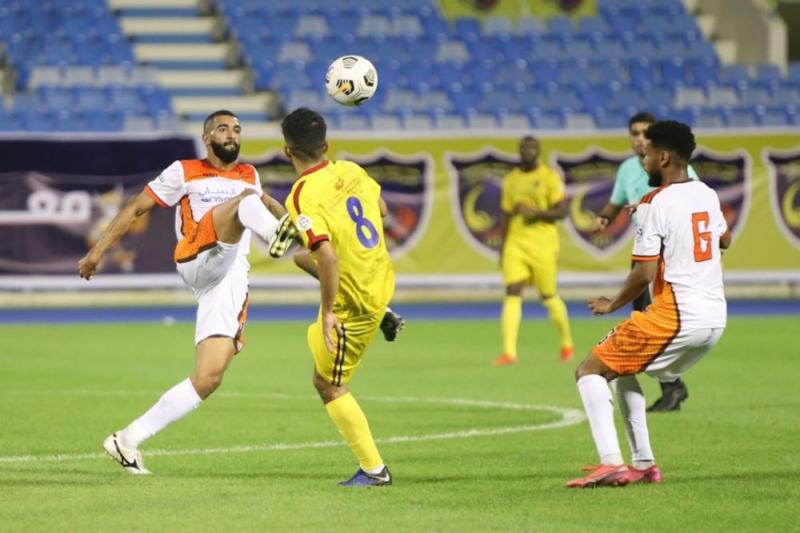 الخليج يعود لنغمة الانتصارات .. والحزم يواصل الصدارة
