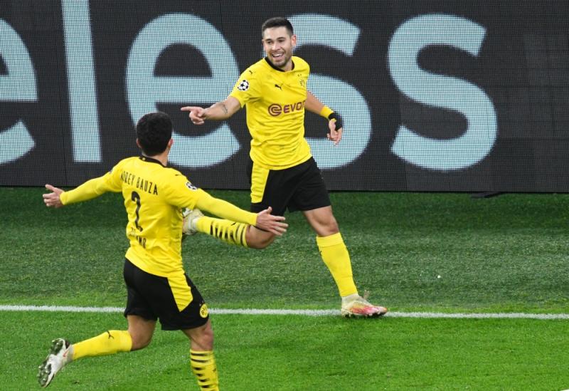 دورتموند يضمن التأهل إلى ثمن نهائي الأبطال