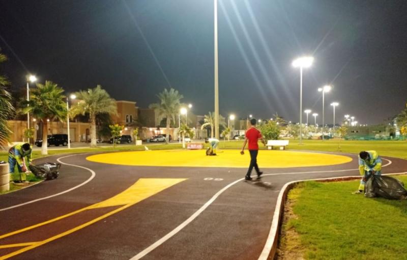 تنظيف «ممشى التلال» بالظهران