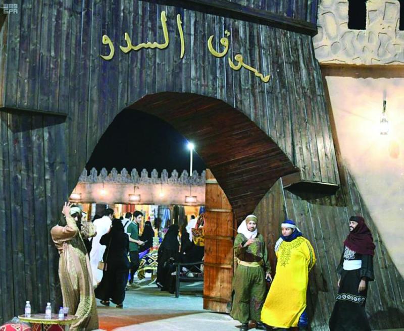 «السدو».. فن الحياكة البدوية