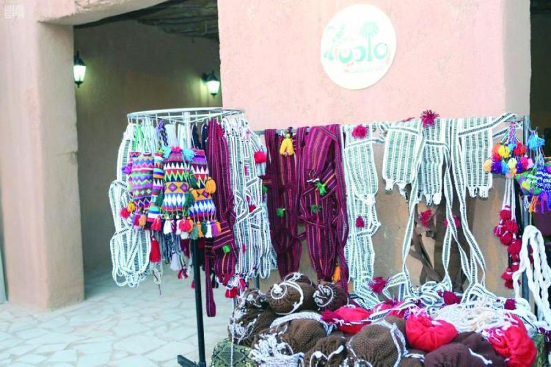 «السدو».. فن الحياكة البدوية