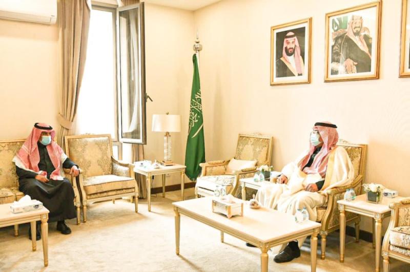 محافظ حفر الباطن يتمنى التوفيق لـ «المجاهدين»